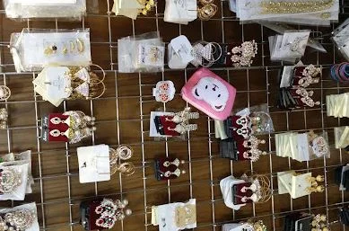 One and Two Dollar Store Website